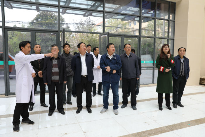 市人大常委會副主任金文一行來到濉溪縣醫(yī)院進行調研 市人大常委會副主任金文一行來到濉溪縣醫(yī)院進行調研